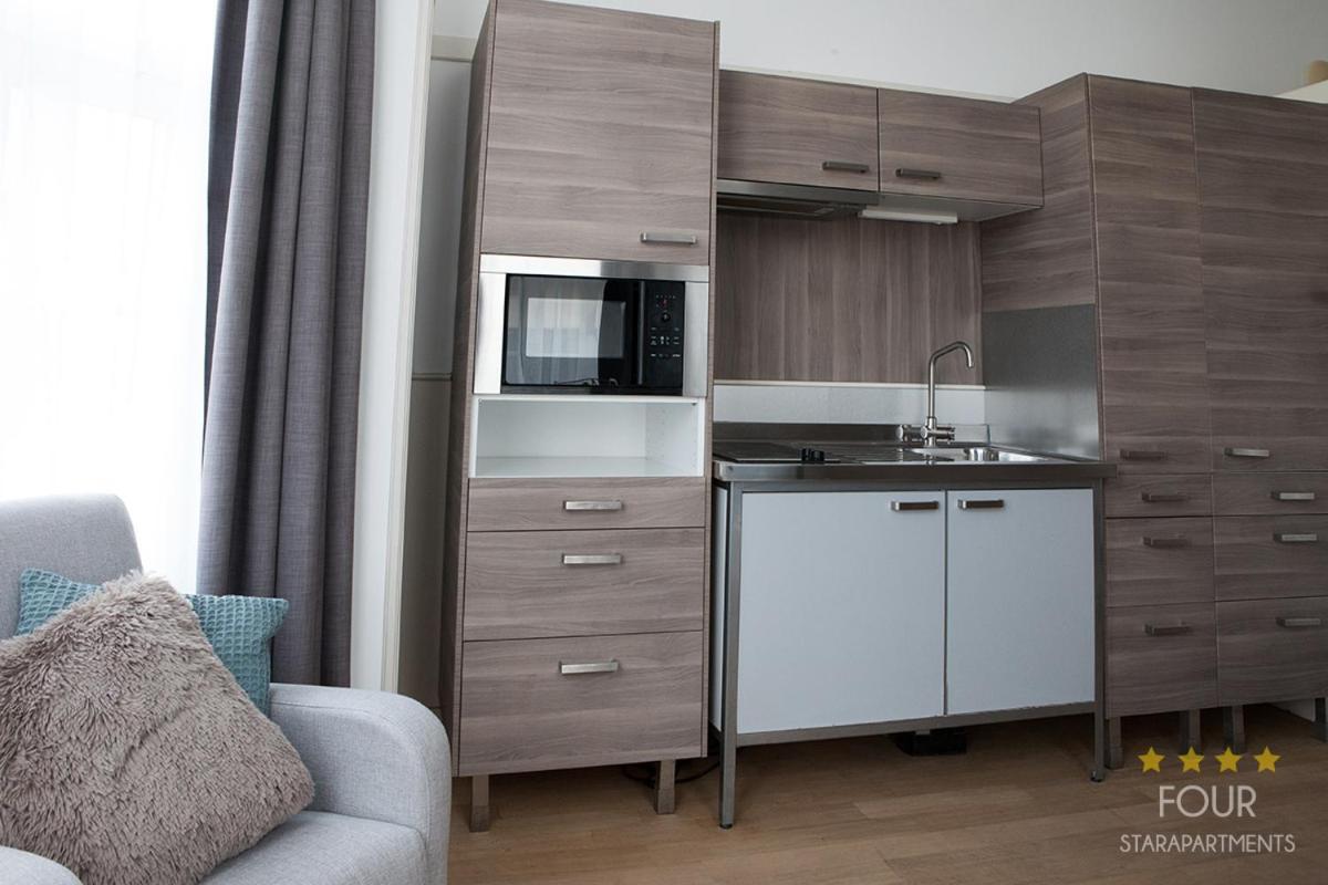 Four Star Apartments - Berkenbosch Blokstraat Haag Eksteriør bilde