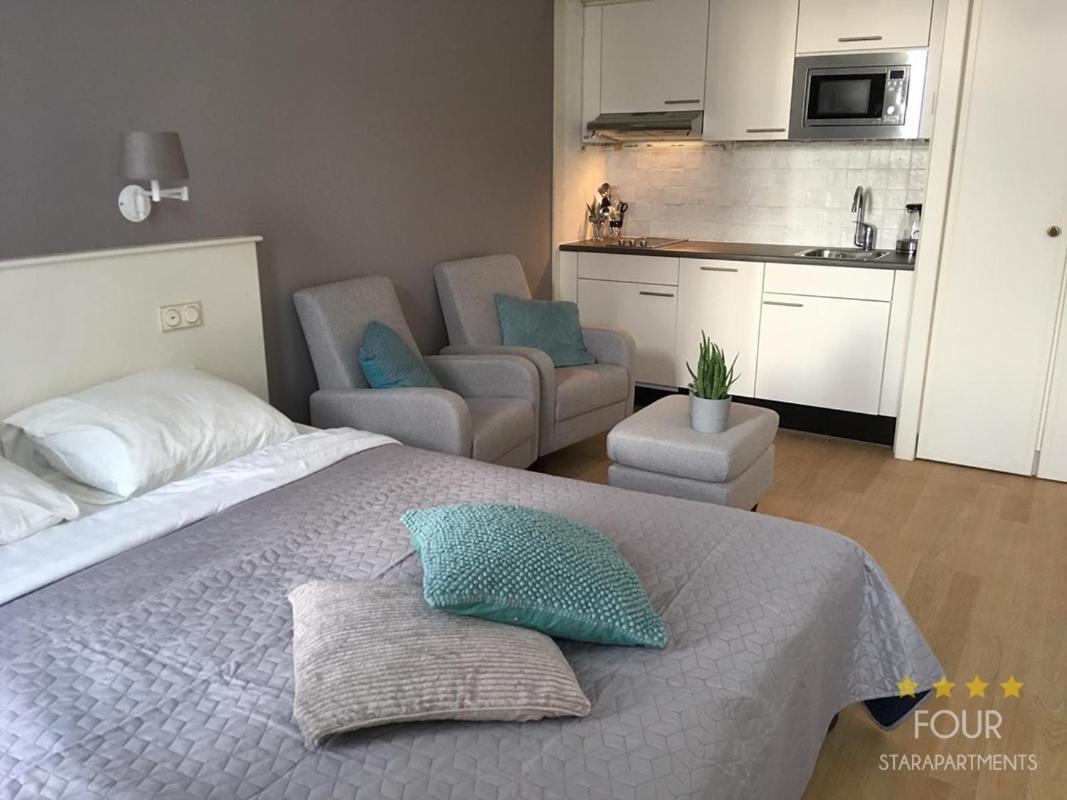 Four Star Apartments - Berkenbosch Blokstraat Haag Eksteriør bilde