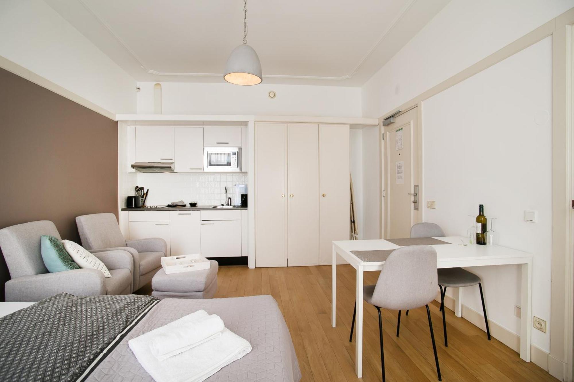 Four Star Apartments - Berkenbosch Blokstraat Haag Rom bilde