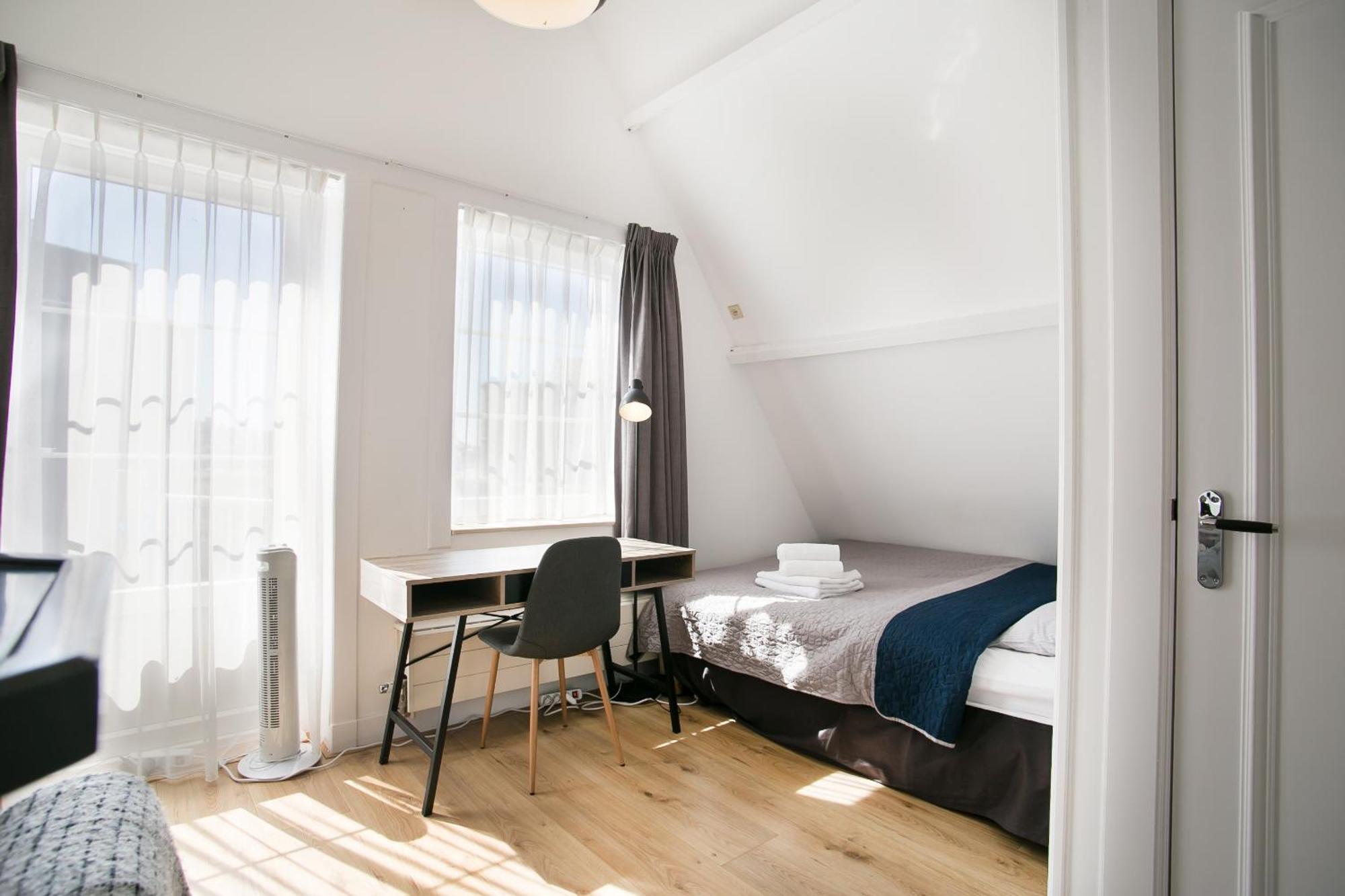 Four Star Apartments - Berkenbosch Blokstraat Haag Rom bilde
